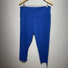 MoCo Boutique Capri Leggings 2XL Blue Stretch Pants Pockets High Waist Soft