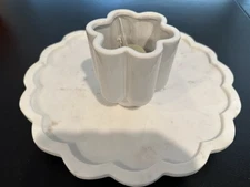 Flora Bunda White Planter