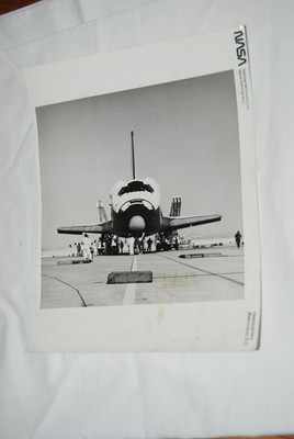 April 1981 official photo Space Shuttle Columbia 8'' x 10''