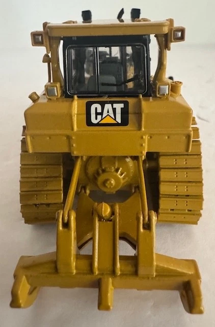 Escavadeira trator tipo pista Caterpillar D6T XW VPAT 55197 da Norscot 1:50 - Imagem 3 de 4