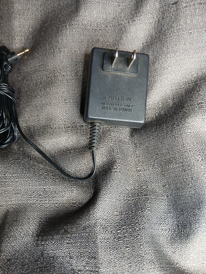 Atari 2600 Original OEM Power Supply - CO16353 - Clean, Untested  - Image 4 of 4