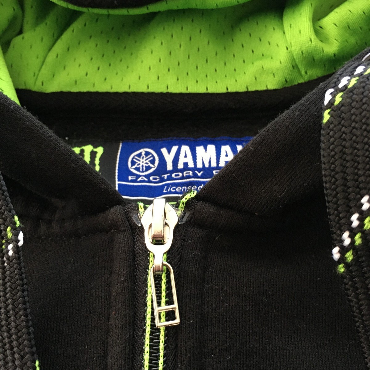 MONSTER ENERGY tech3 ヤマハ 単車 レーシング パーカー 楽天市場】（大きめ注意）tech3ヤマハ フードパーカーG