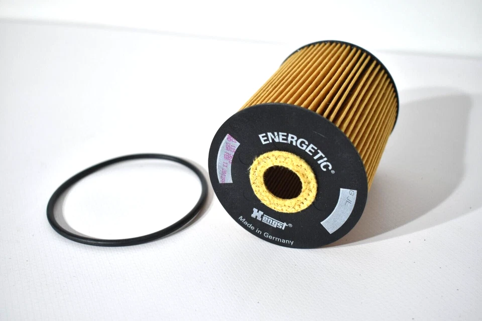 GENUINE NOS VOLKSWAGEN OILFLTER KIT 021 115 562 A - Image 2 of 4