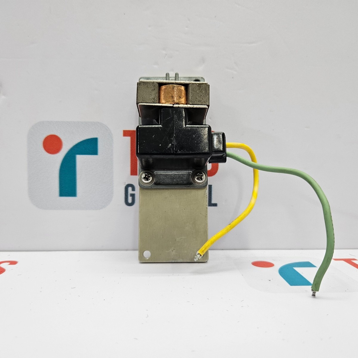 Magnétron E2V EEV MG4010 4ème Génération - Neuf - Pour Applications Professionnelles (radar, Chauffage Micro-ondes)