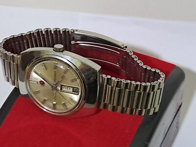 VINTAGE RADO VOYAGER 11814/1 AUTOMATIC DAY DATE ETA 2798 SWISS MEN