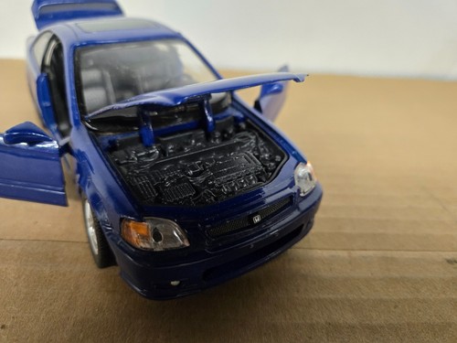 K Motor Max 1/24 Scale 2000 Honda Civic SI Coupe - Picture 7 of 9