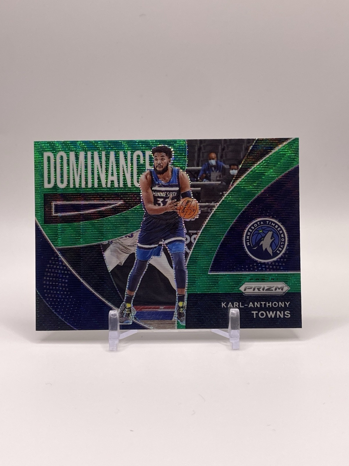 2021-22 Panini Prizm Dominance GREEN Wave Karl-Anthony Towns #9 Timberwolves