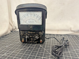 Vintage Simpson Model 303 Vacuum Tube Voltmeter (VTVM) – Leather Handle