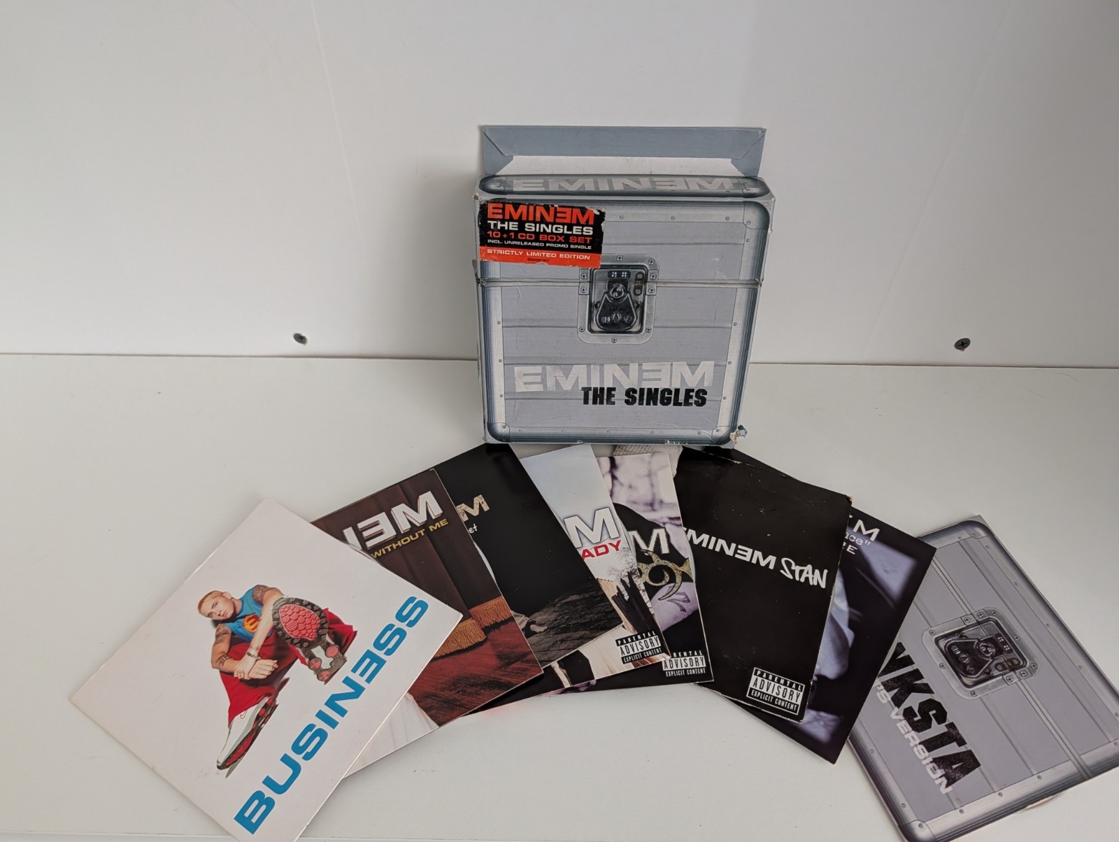 EMINEM THE SINGLES 10+1 CD BOX SET Rare Ltd Ed Hip Hop Collection READ*