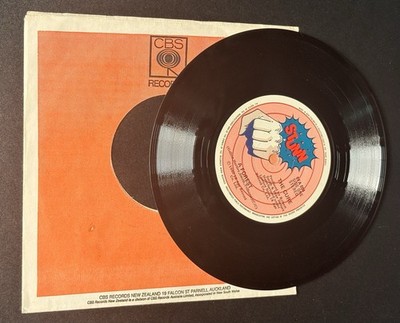 The Cure A Forest New Zealand 7 STUNN BFA 004  45 RPM Vinyl Record EX (Read)