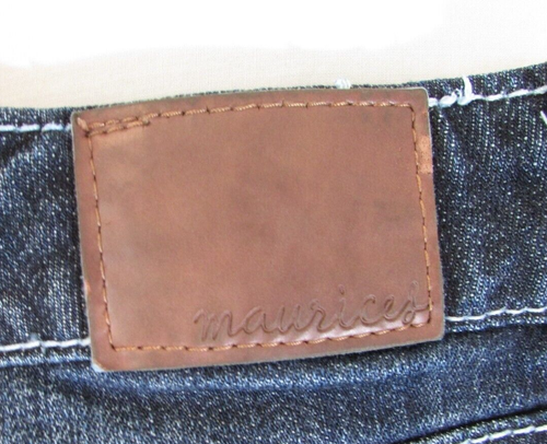Ladies "Maurices" Size 13/14R (W35xL5) Blue, Mid Rise, Cut Off, Denim Shorts - Picture 5 of 7