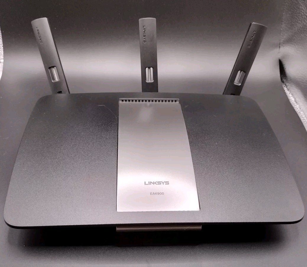 Borne Wifi Modem-routeur CISCO Linksys XAC1900 Wi-Fi Dual Band - Neuf Routeur Linksys Smart Wi-Fi Neuf