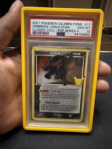 Umbreon Star 17/17 Celebrations: Classic Collection Holo