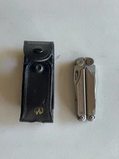 Leatherman Wave Multi-Tool Stainless Steel Demo Model with OEM Leather Sheath