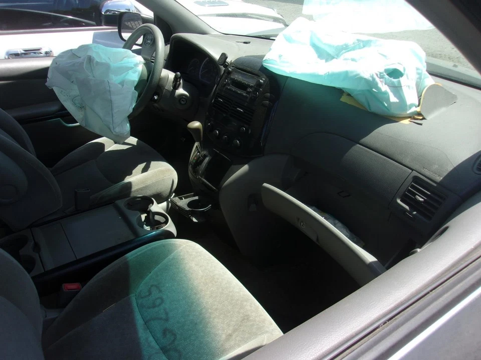 Medidor de flujo de aire de inyección de combustible usado se adapta a: Toyota Sienna 2004 grado A Foto 4 de 4