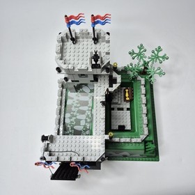 Vintage LEGO 6081 King's Mountain Fortress 99.99% Complete w/Instructions & Box