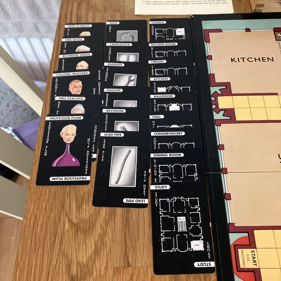 Cluedo Board Game By Parker Brothers 2003 Vintage Nostalgia Edition Wooden Box - Image 2 of 4