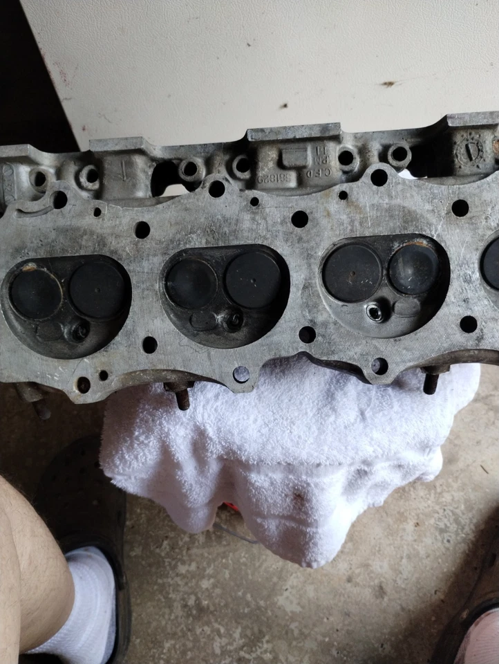 1961-63 Oldsmobile 215 V8 Aluminum Cylinder Head555555555 & Rockers Range Rover - Image 4 of 4