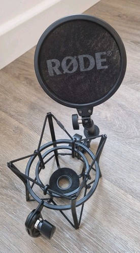 Rode SM6 shock mount stand grip NTSM6 - with DS1 stand. Excellent Condition - Picture 3 of 6