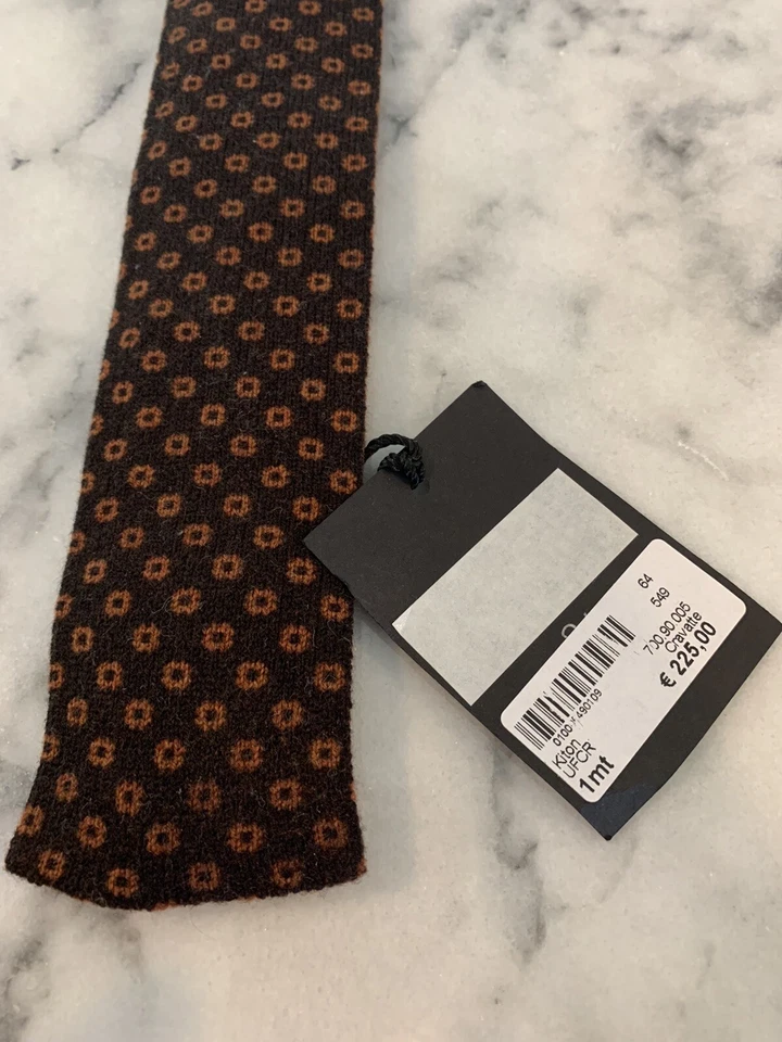 Gravata Kiton 100% Cashmere Geométrica Foulard Extremidade Quadrada Extra Longa Extra Grande 63” Nova com etiquetas - Imagem 4 de 4