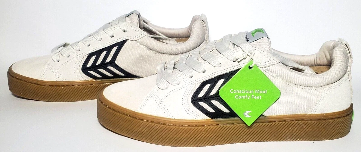 Cariuma Catiba Pro Sneaker Shoes Size Men s 8.5 Women s 10 White Suede Gum