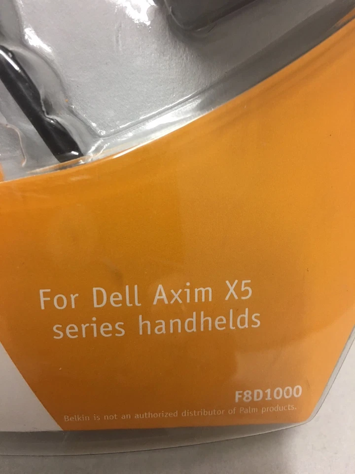 Belkin USB Sync Car Charger Pro Series for Dell Axim X5 - Image 4 of 4