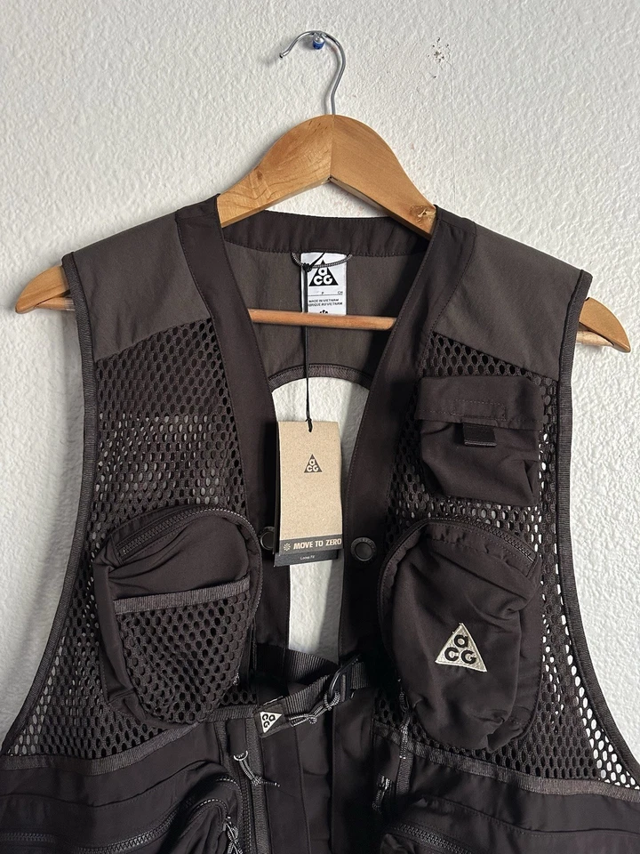 Nike ACG Buttles Hiking Athletic Vest Jacket Running Brown DN3919 Size Small - Image 4 of 4