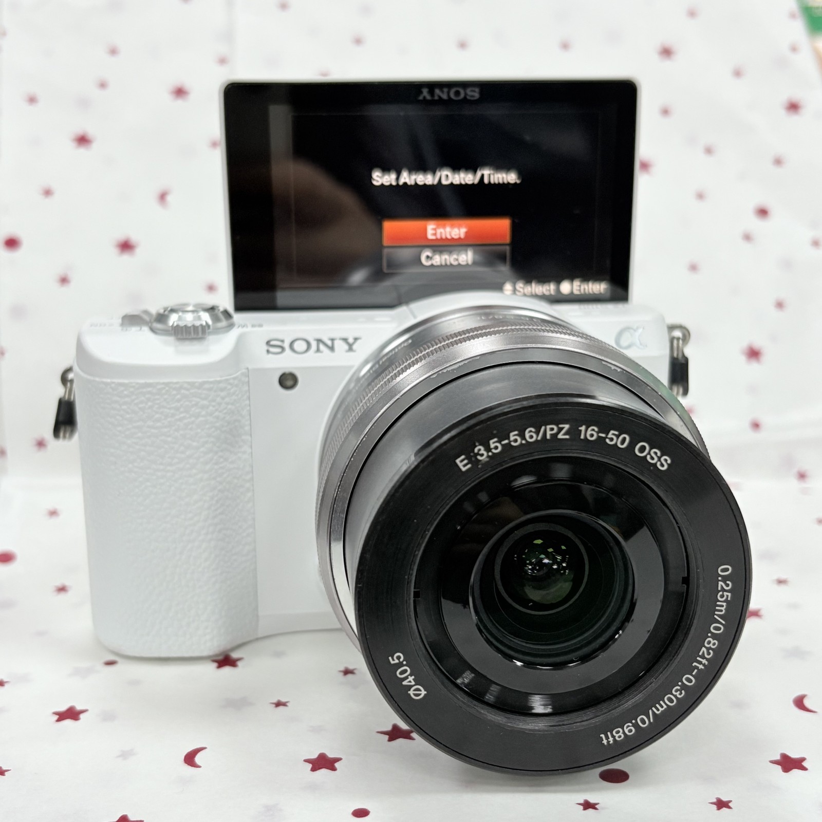 Sony Alpha a5100 24.3MP Mirrorless Digital Camera w/16-50mm Lens White 95%New