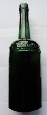 Danish Heering Kiøbenhavn Copenhagen Denmark Kirschbrand Weinflasche um 1910