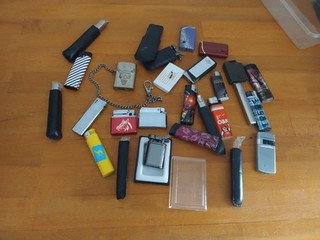Sammlung Feuerzeuge Feuerzeug Camel Willi Banz Usw