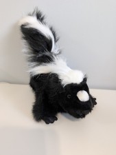 Folkmanis Folktails Plush Skunk Hand Puppet Stuffed Animal 14 No tags