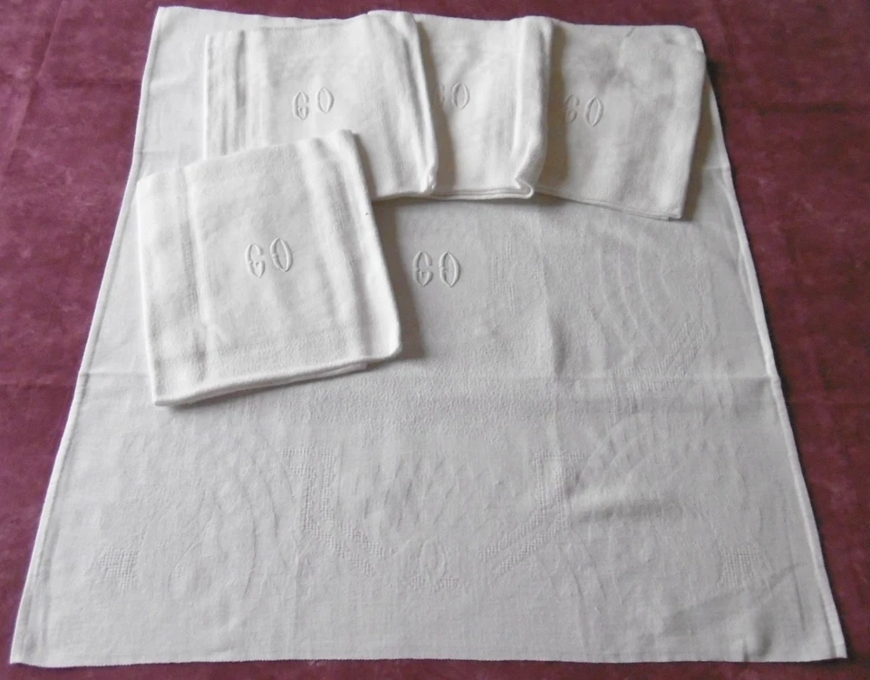 5 belles serviettes MONOGRAMMéES en damassé à fils tirés - Photo 2/4