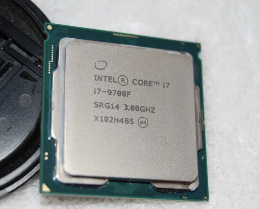 Intel Core i7-9700: Spécifications détaillées et évaluations de