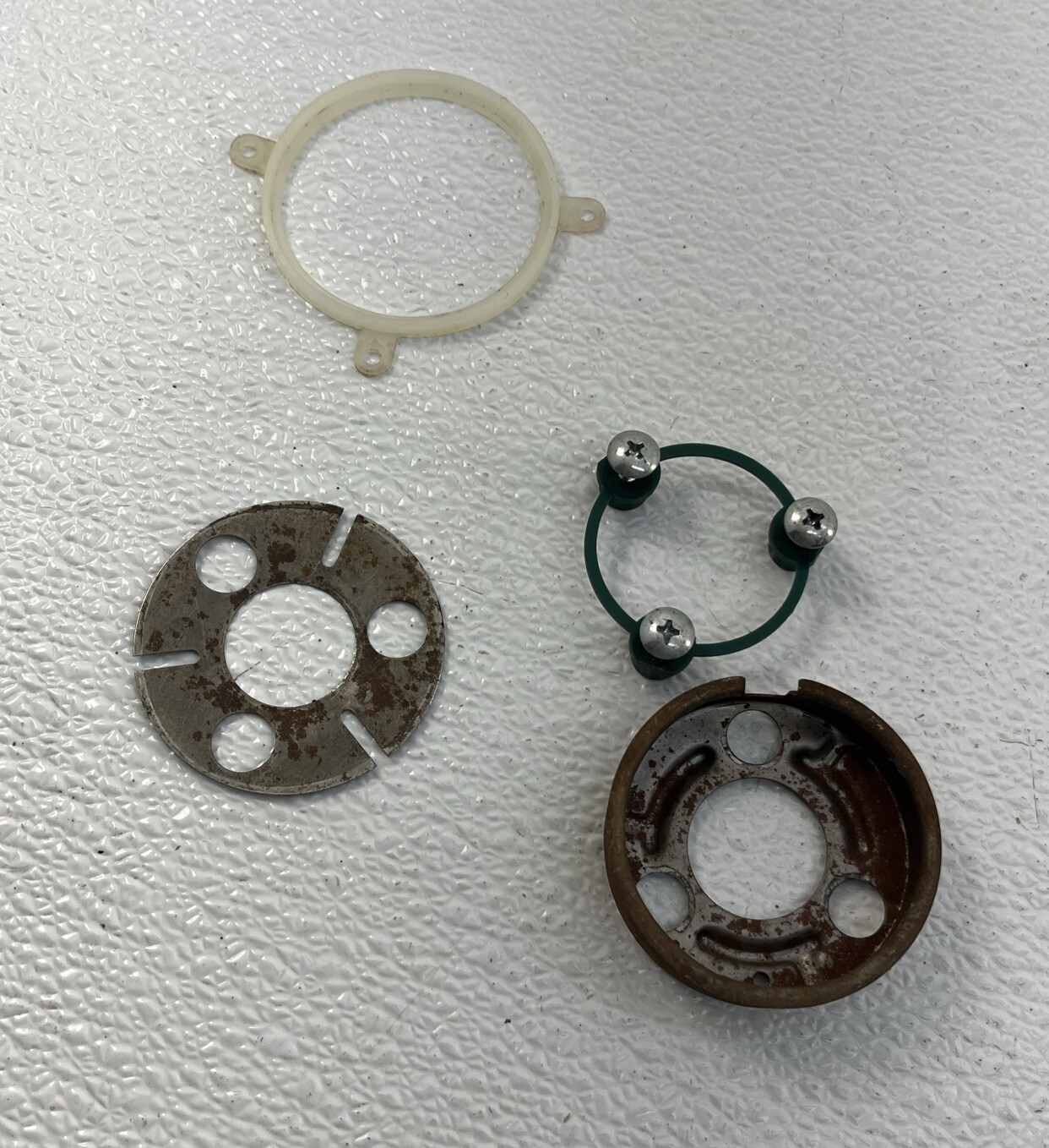 Jeep Cherokee Wrangler CJ CJ5 CJ7 XJ YJ Steering Wheel Horn Contact