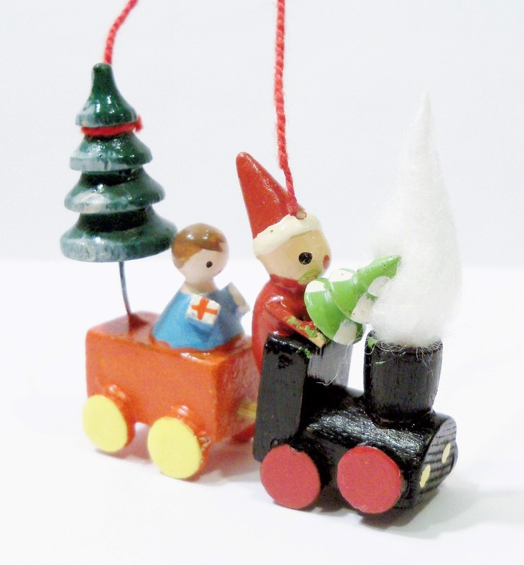 Erzgebirge Style Train Santa Claus Girl Baby Doll Wooden Wood Vtg Italy Ornament