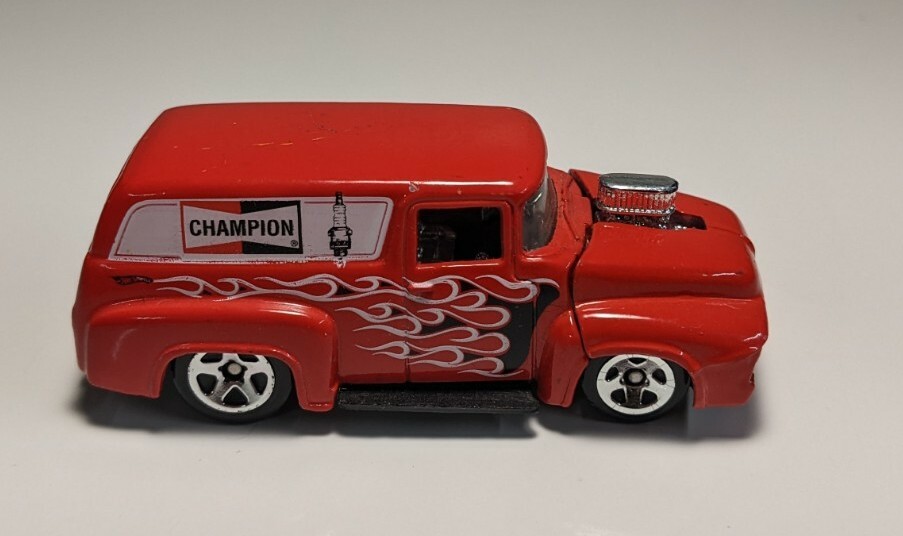ミニカー Hot Wheels '56 Ford Panel Truck Amazon.com: Hot Wheels '56 Ford Panel - Delivery : Toys & Games
