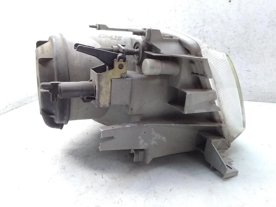 Renault R19 L53 original Scheinwerfer rechts mit hydraulischer LWR BJ1990 - Bild 4 von 4
