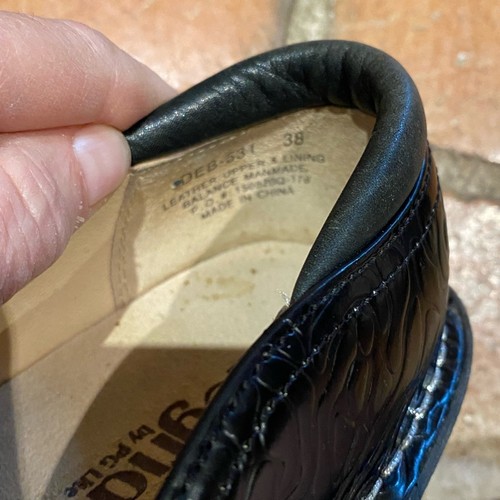 Alegria Womens Size 38 (7) Black Tooled Leather Slip On Shoes - Picture 7 of 9