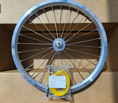 Brompton Vorderrad Radialschnürung Superlight Extra Light Silber inkl Beschläge