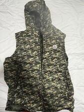 Moncler Camouflage Hooded Puffer Vest Men L G...