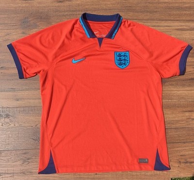 England Away Football Shirt  2022 / 2023 - Mens XL - Red Nike Jersey - World Cup