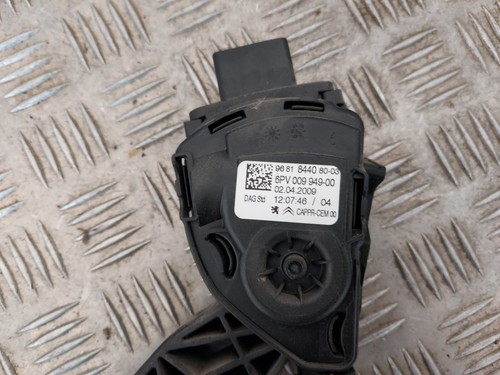 Pédale d’accélération - PEUGEOT 207 - Référence : 9681844080 - Picture 2 of 5