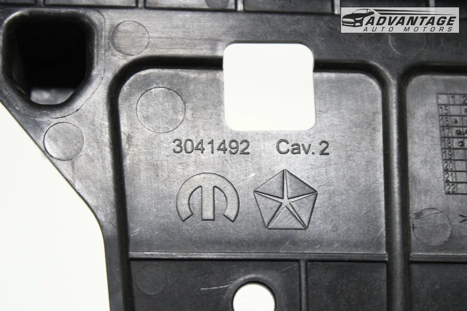 CHRYSLER PACIFICA 2017-2020 PUERTA TRASERA DERECHA REGULADOR SOPORTE PESTILLO OEM Foto 4 de 4