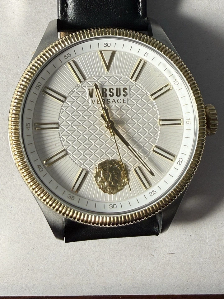 Versus Versace Men’s Watch With Genuine  Leather Band Metal Bracelet - Image 4 of 4