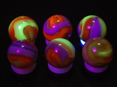 L@@K HTF Jabo ''Ghost Superman Classics '' GLOWERS Black light Marbles UV  G-12