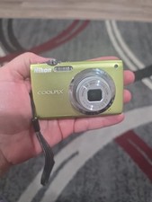 Nikon Coolpix S3000 12.0MP Digital Camera Green TESTED -No Includes Charge