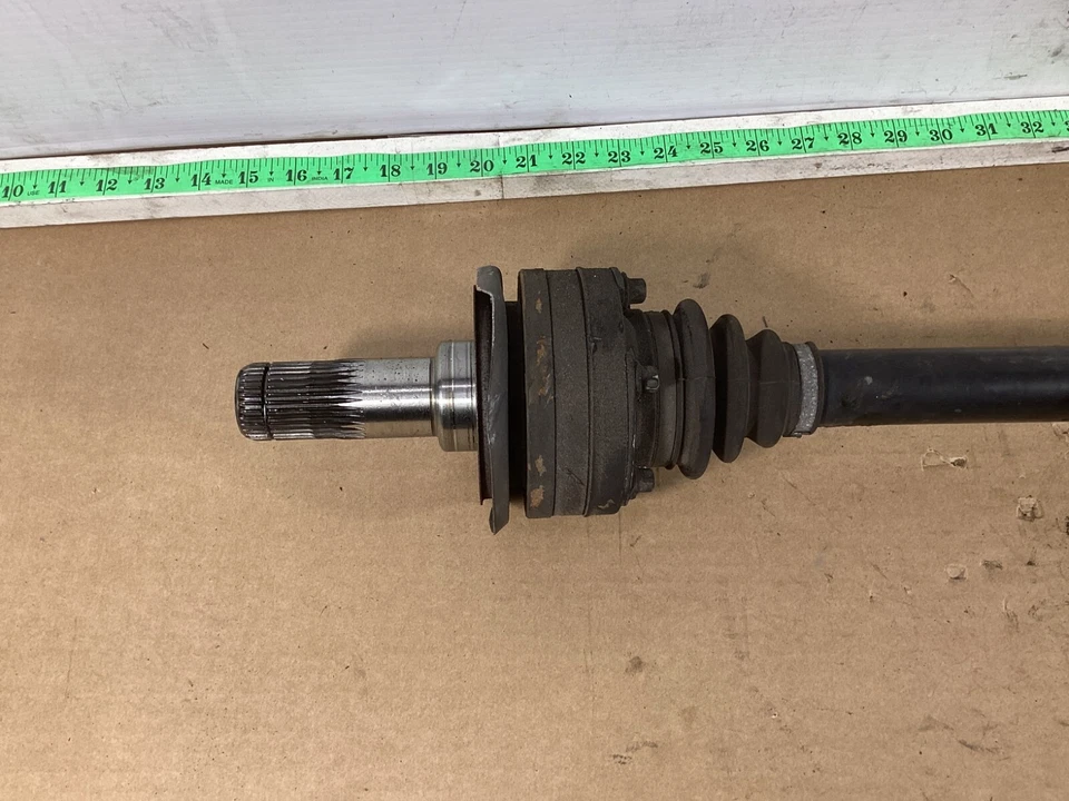 Оригинальный задний левый полувал оси со стороны водителя для BMW 750Li 2006–2008 годов выпуска 7572431. - Изображение 2 из 4