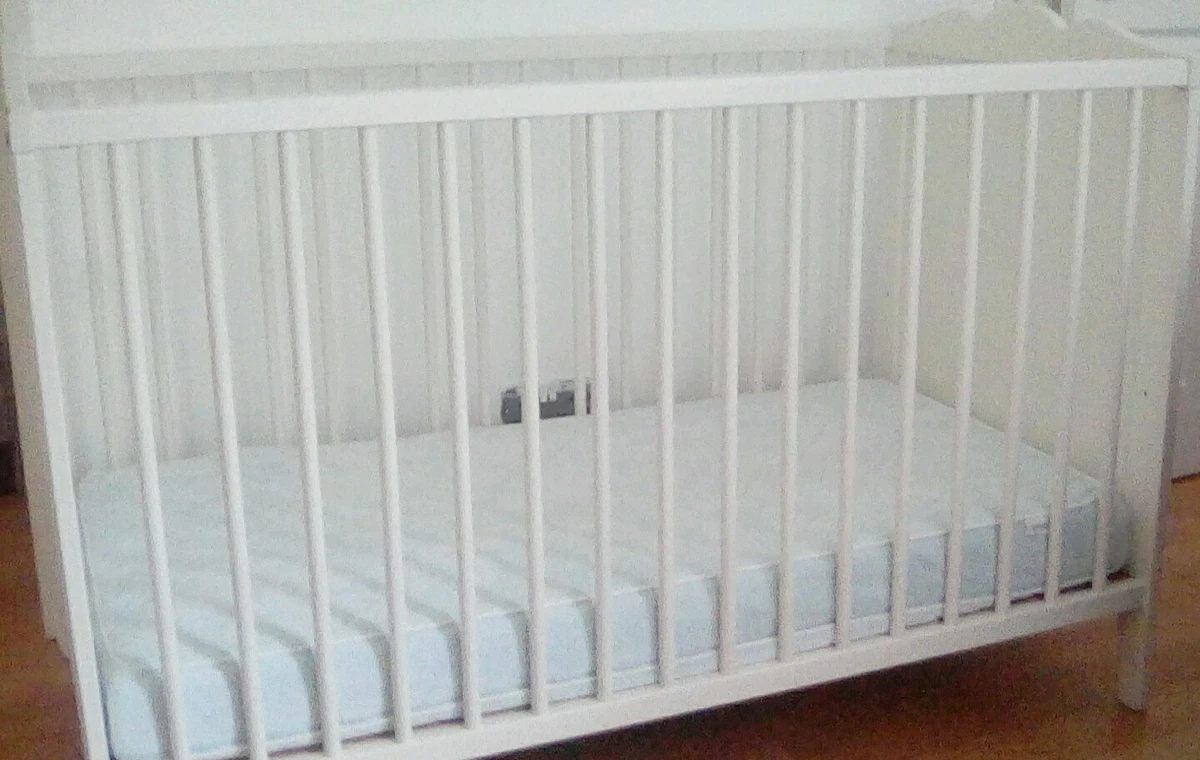 Baby cot ebay hotsell