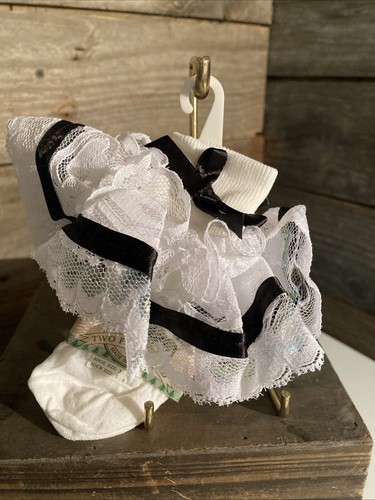 Two Feet Ahead Ankle Pagent Church Socks White & Black Size 5-6.5 Lace Girls - Picture 2 of 4