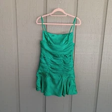 Bardot Women Quinn Mini Dress Size 6 Ruched Pleated Hem Square Neck Vivd Green